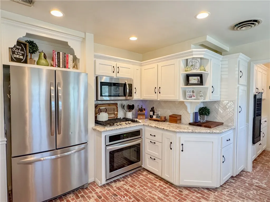 Additional image 55 of 2505 Cedar St, Bakersfield, CA 93301