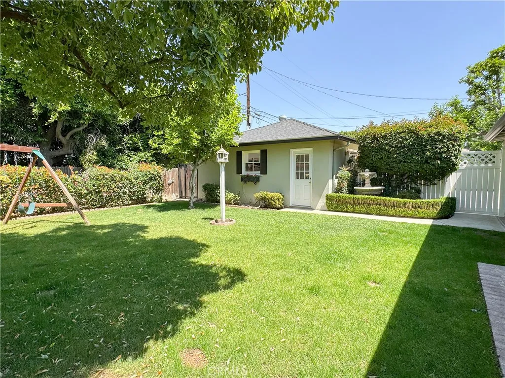 Additional image 76 of 2505 Cedar St, Bakersfield, CA 93301