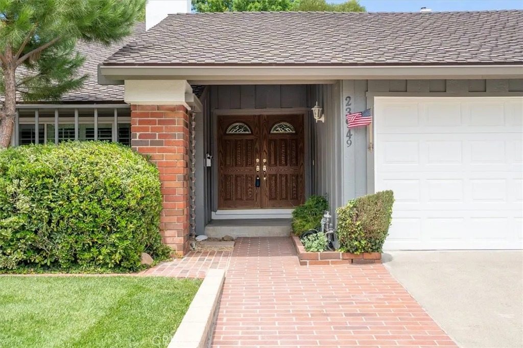 Additional image 2 of 23949 Rotunda Road, Valencia, CA 91355