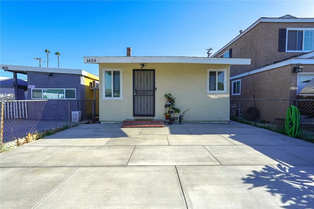 1434 W 153rd St, Compton, CA 90220 photo 3