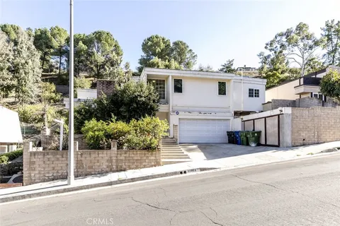 17064 Escalon Drive, Encino, CA MLS: GD24199802