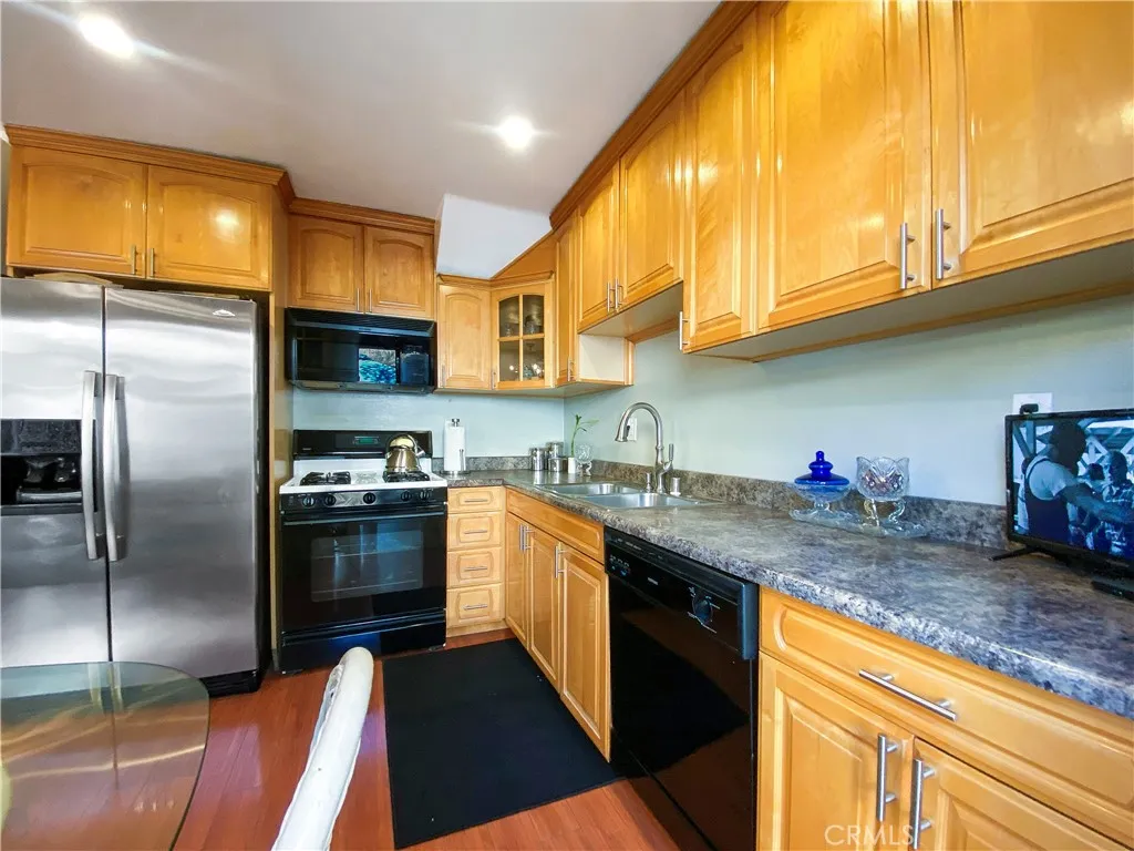 Additional image 37 of 17041 Roscoe Boulevard Unit 3, Northridge, CA 91325