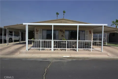 601 N Kirby Street Unit 76, Hemet, CA MLS: SW24190214