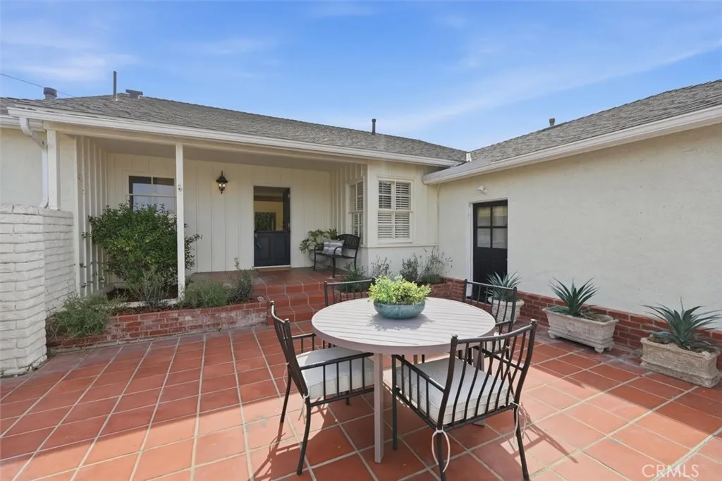 Additional image 4 of 420 Via Malaga, Redondo Beach, CA 90277