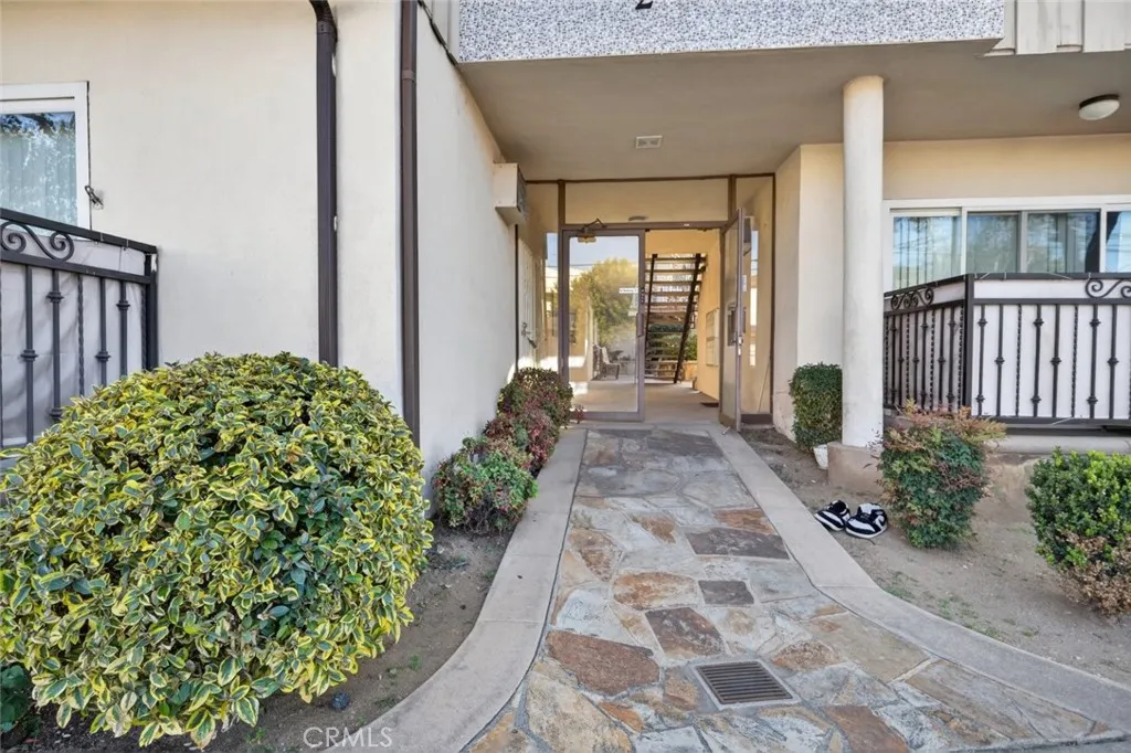 Additional image 5 of 232 N Verdugo Road Unit 2, Glendale, CA 91206