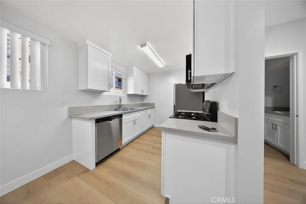 Additional image 10 of 232 N Verdugo Road Unit 2, Glendale, CA 91206