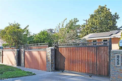 855 E 87th Pl, Los Angeles, CA 90002 - MLS#: SR25054293
