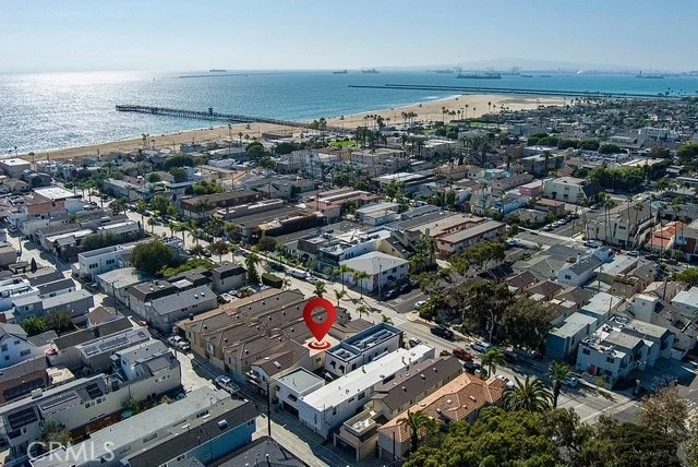 154 12th St, Seal Beach, CA 90740