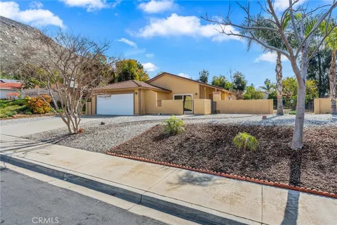 11730 Bald Eagle Lane, Moreno Valley, CA MLS: TR25058099