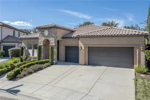 11751 N Bella Vita Avenue, Fresno, CA MLS: FR25051036