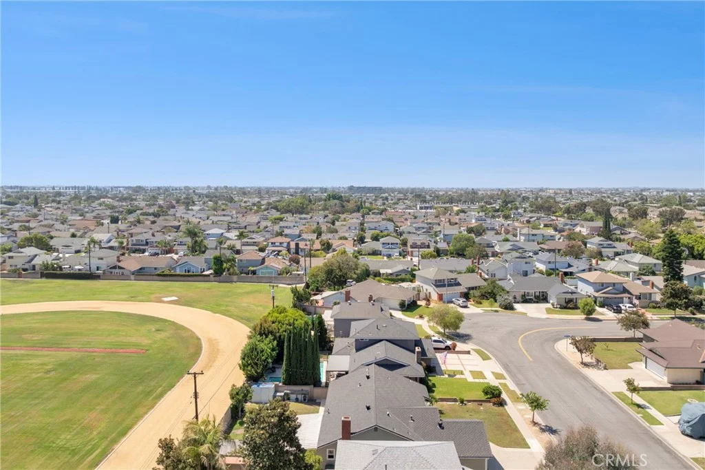 9692 Salisbury Ln, Cypress, CA 90630
