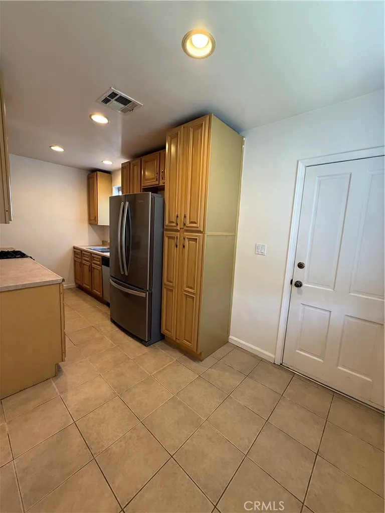 Additional image 18 of 1317 W Alameda Avenue Unit A, Burbank, CA 91506