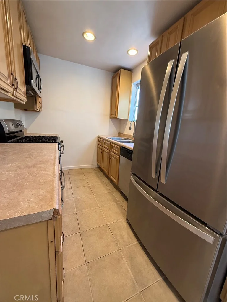 Additional image 4 of 1317 W Alameda Avenue Unit A, Burbank, CA 91506