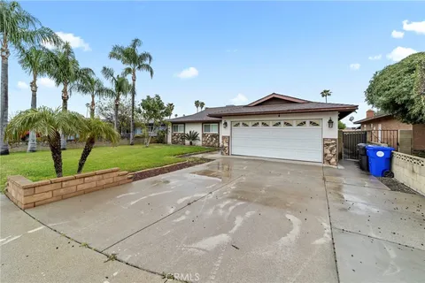 17435 Hawthorne Court, Fontana, CA 92335 - MLS#: CV25060231
