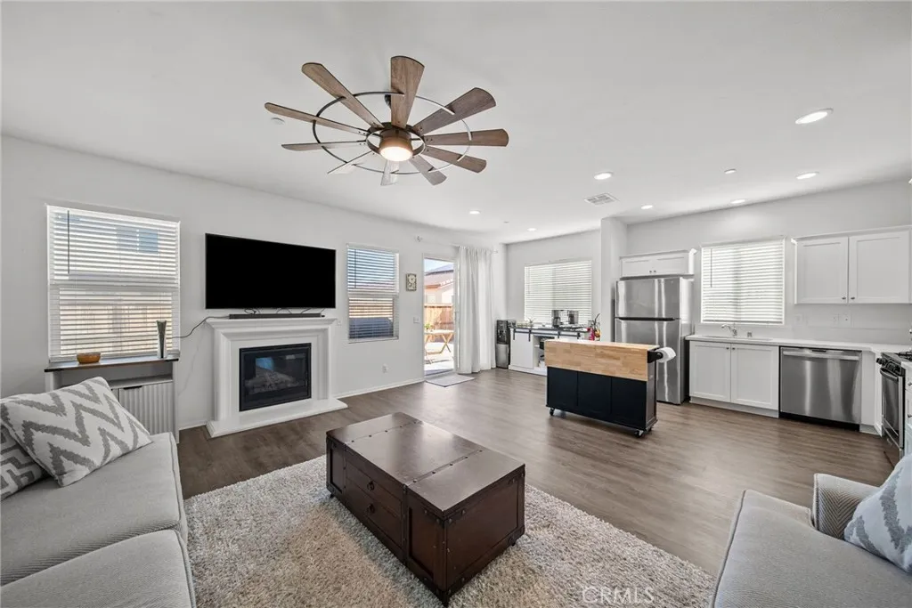 Additional image 9 of 2836 La Calle Audaz Ave, Rosamond, CA 93560