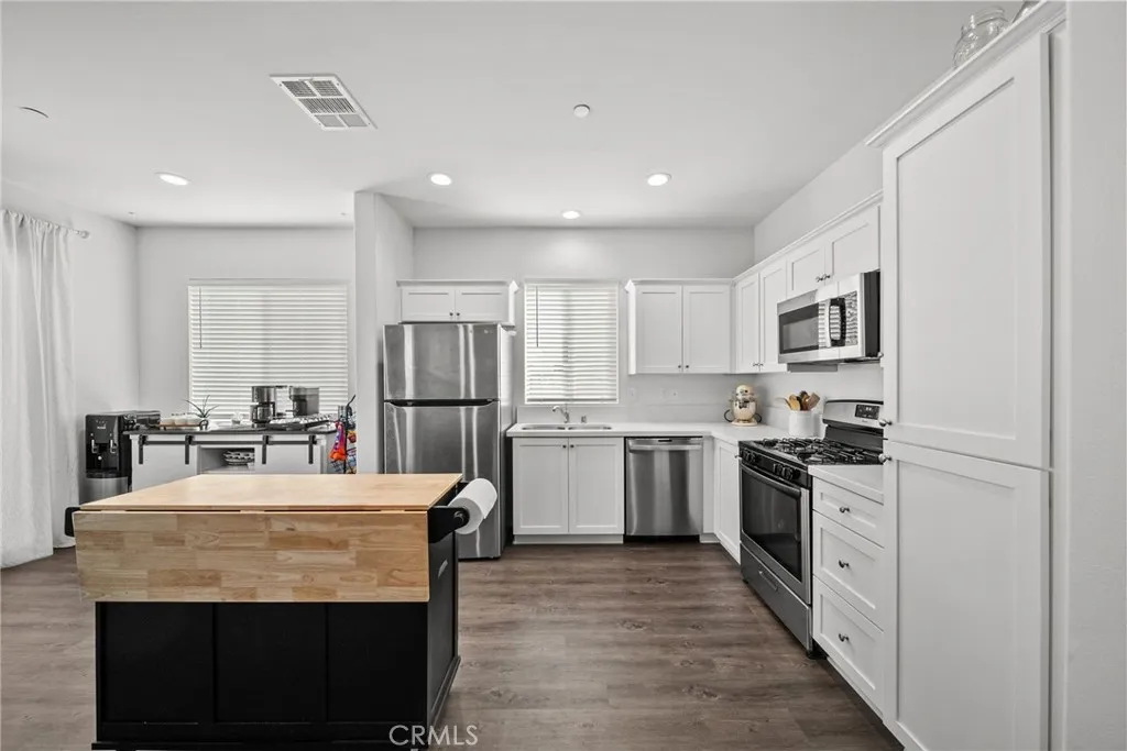 Additional image 42 of 2836 La Calle Audaz Ave, Rosamond, CA 93560