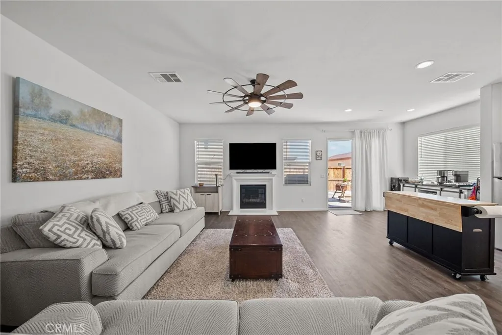 Additional image 7 of 2836 La Calle Audaz Ave, Rosamond, CA 93560