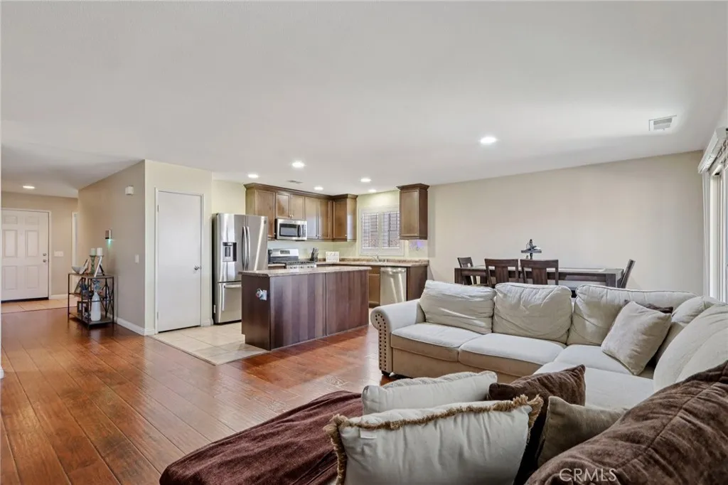 Additional image 7 of 3086 Hawthorne Road, Perris, CA 92571