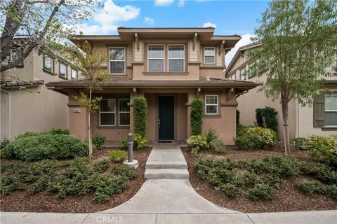 24044 Whitewater Drive, Valencia, CA MLS: SR25067465