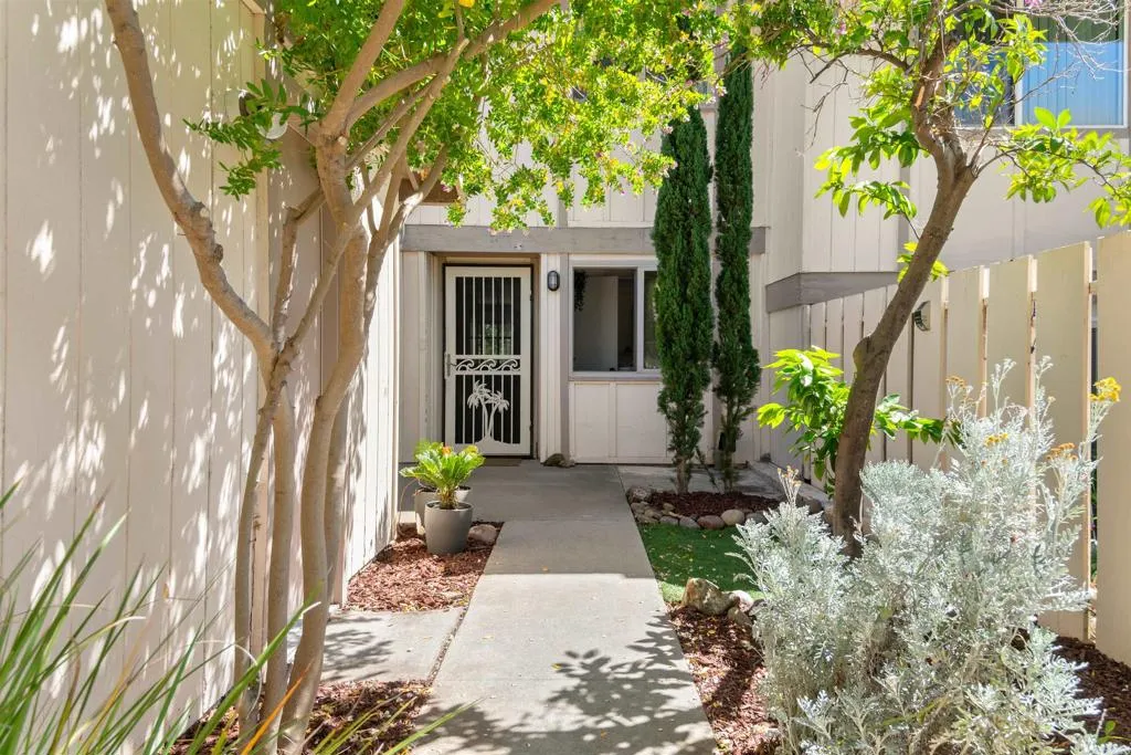 Additional image 4 of 11288 Poblado Road, San Diego, CA 92127