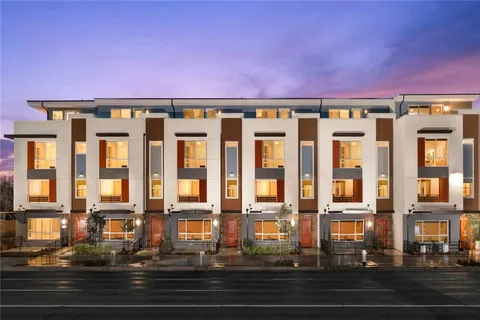 1818 E. 1st Street Unit 520, Santa Ana, CA MLS: OC24237028
