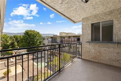 277 Pleasant Street Unit 310, Pasadena, CA 91101 - MLS#: CV25070303