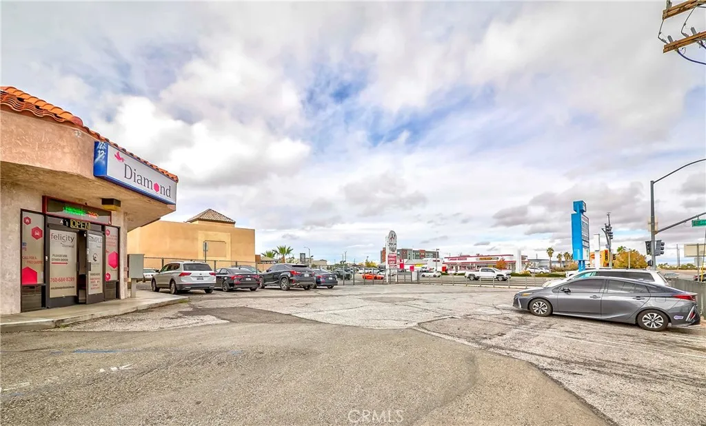 Additional image 23 of 14895 Bear Valley Rd, Hesperia, CA 92345