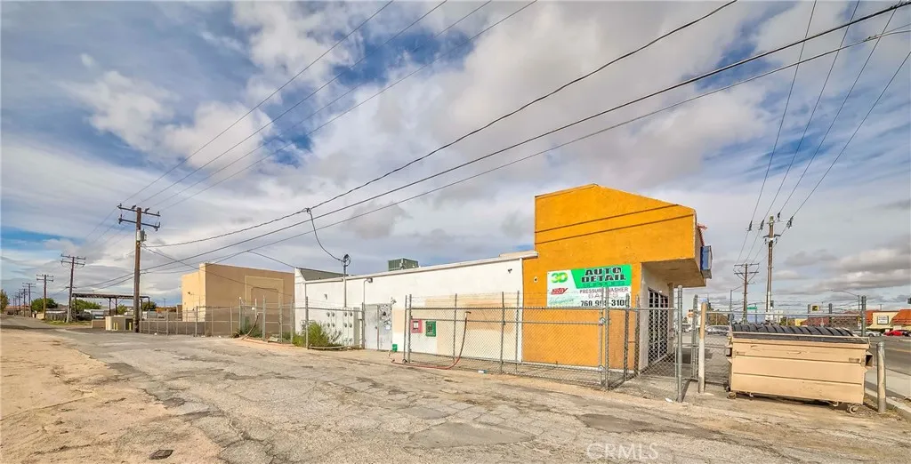 Additional image 13 of 14895 Bear Valley Rd, Hesperia, CA 92345