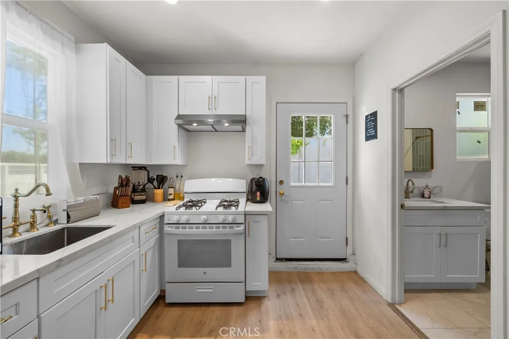 Additional image 27 of 8054 Cedros Ave, Panorama City, CA 91402