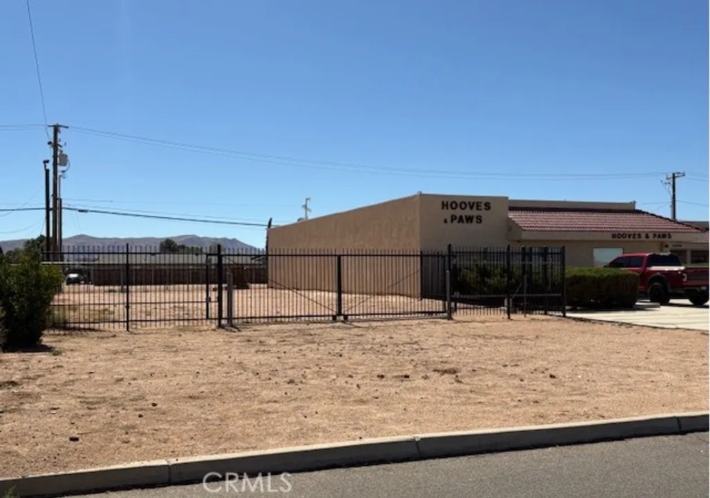 22749 US Highway 18, Apple Valley, CA 92307