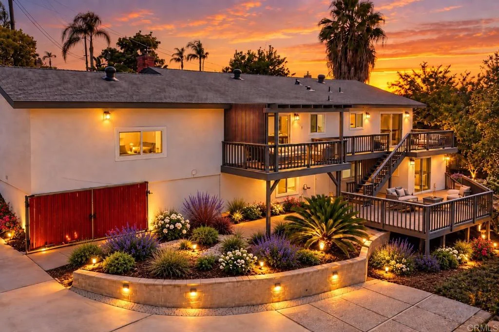 2449 Primrose Ave, Vista, CA 92083
