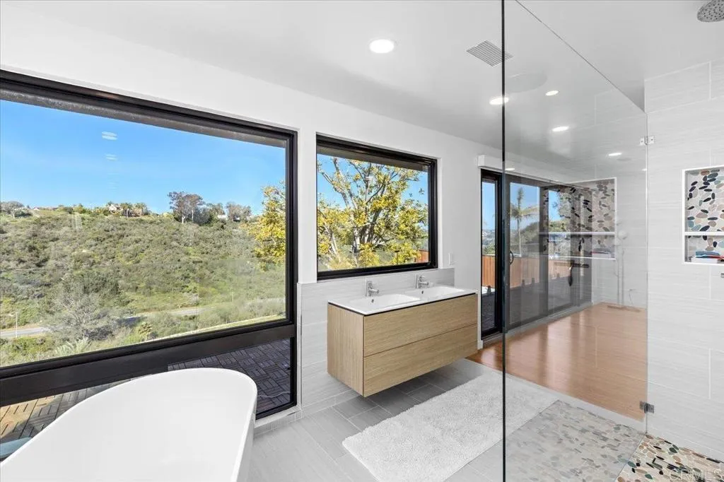 Additional image 93 of 1560 Hawk View Dr, Encinitas, CA 92024