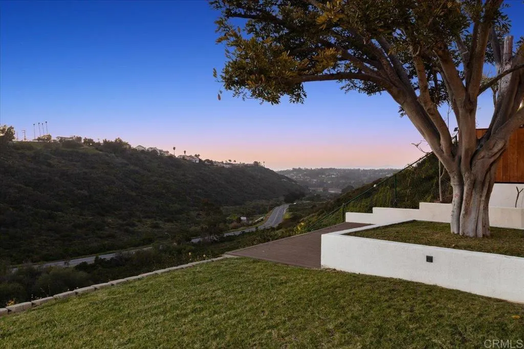 Additional image 112 of 1560 Hawk View Dr, Encinitas, CA 92024