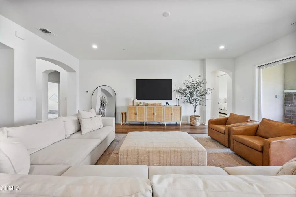 Additional image 56 of 3326 Madrone Lane, Bakersfield, CA 93311