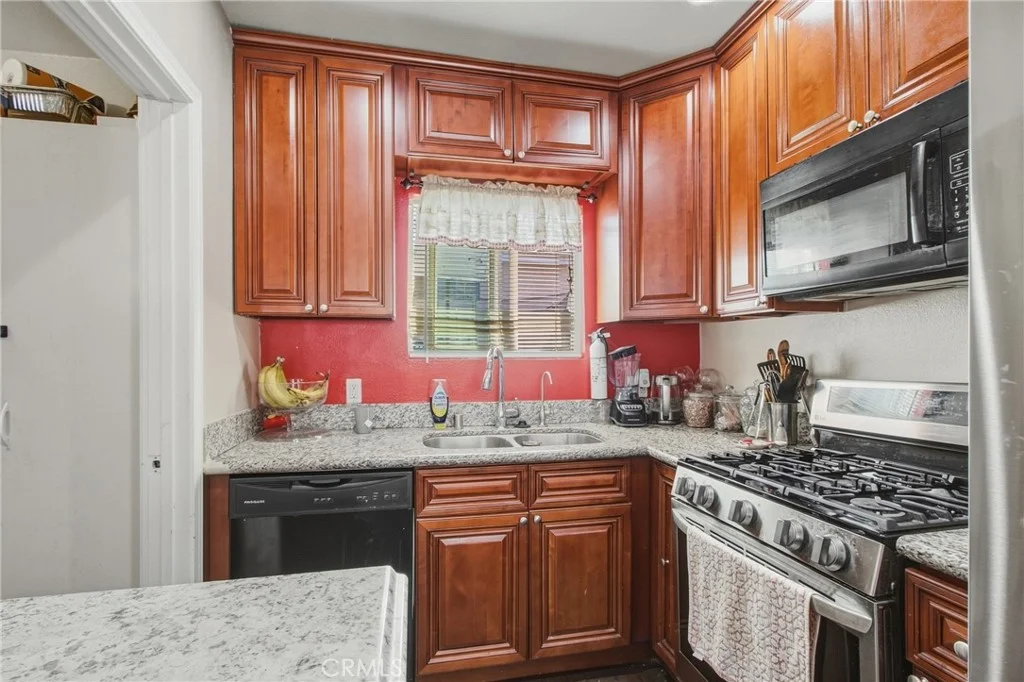 1006 N Matthisen Ave, Compton, CA 90220 photo 3