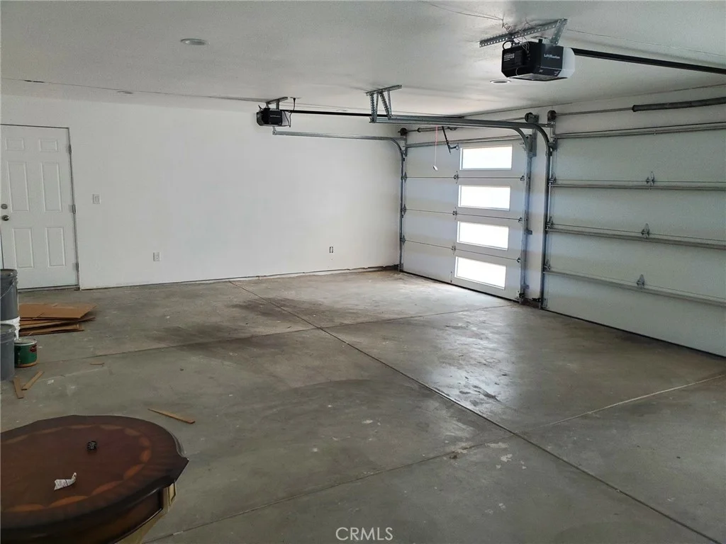 23041 Erwin St, Woodland Hills, CA 91367
