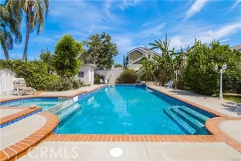 18047 Erwin Street, Encino, CA MLS: SR25069122