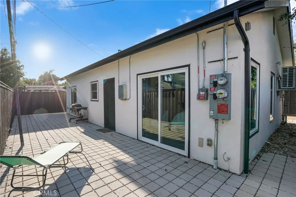 22432 Berdon Street, Woodland Hills, CA 91367