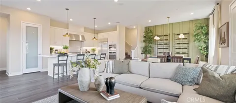 425 Junco, Irvine, CA MLS: OC25090493