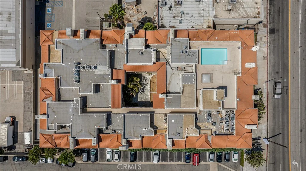16940 Chatsworth Street Unit 211, Granada Hills, CA 91344