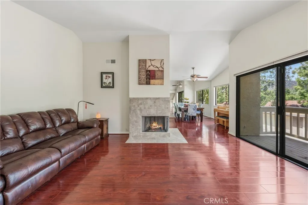 Additional image 6 of 509 El Azul Cir, Oak Park, CA 91377