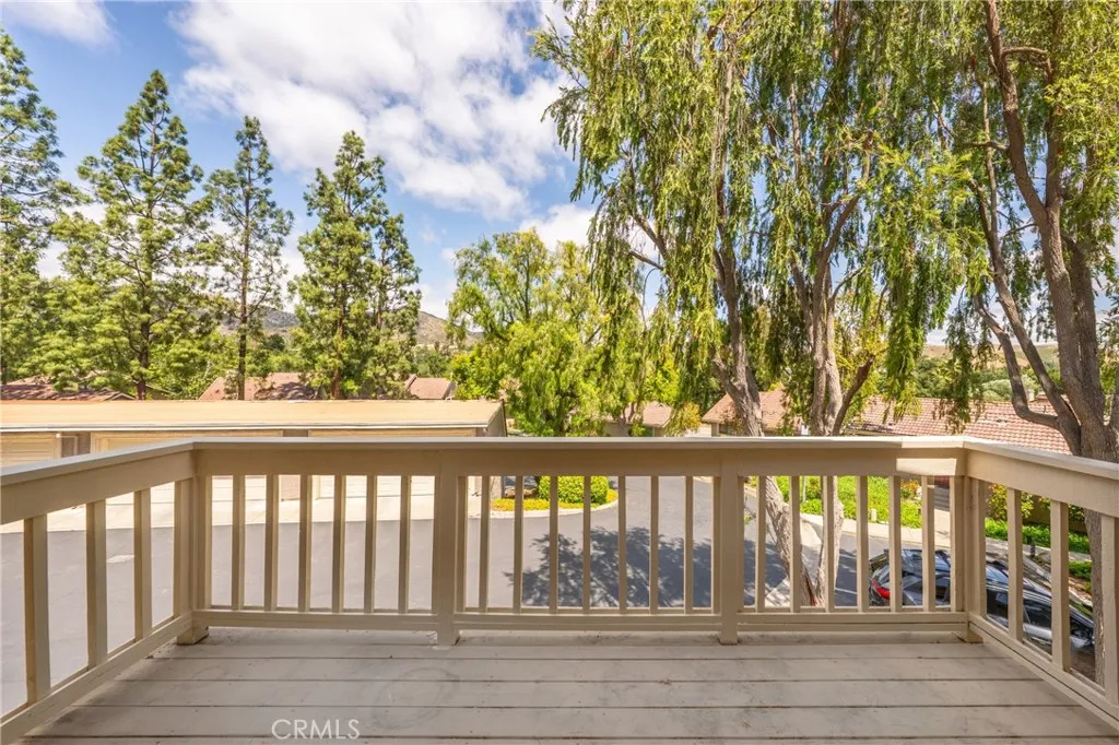 Additional image 13 of 509 El Azul Cir, Oak Park, CA 91377