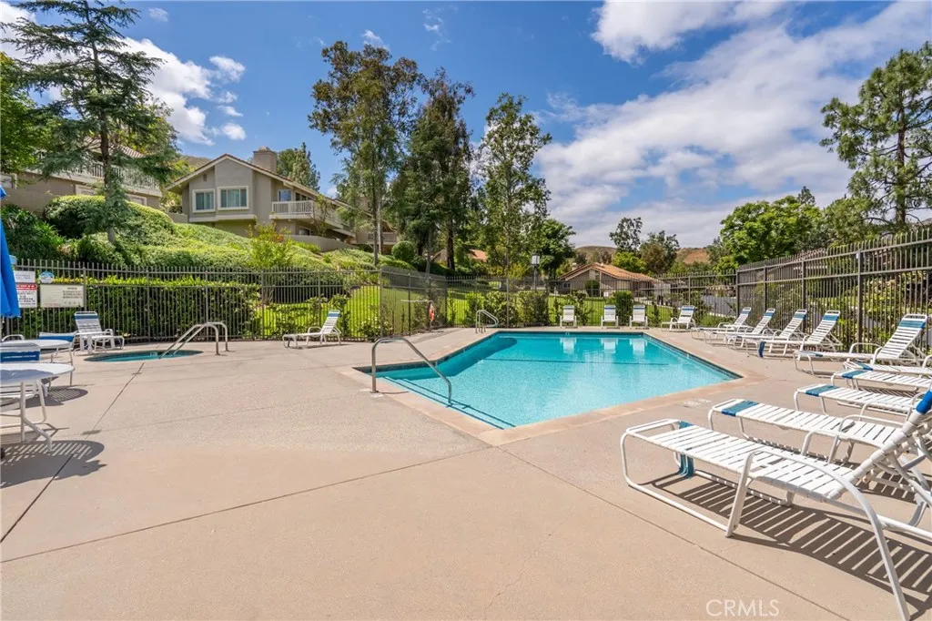 Additional image 56 of 509 El Azul Cir, Oak Park, CA 91377