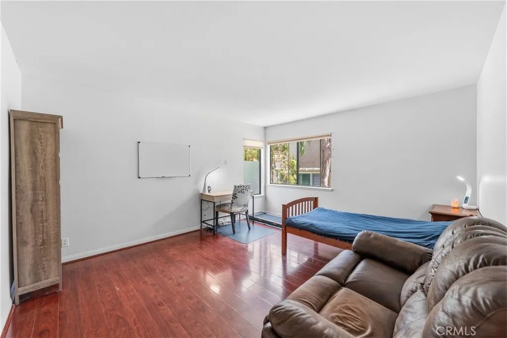 Additional image 15 of 509 El Azul Cir, Oak Park, CA 91377