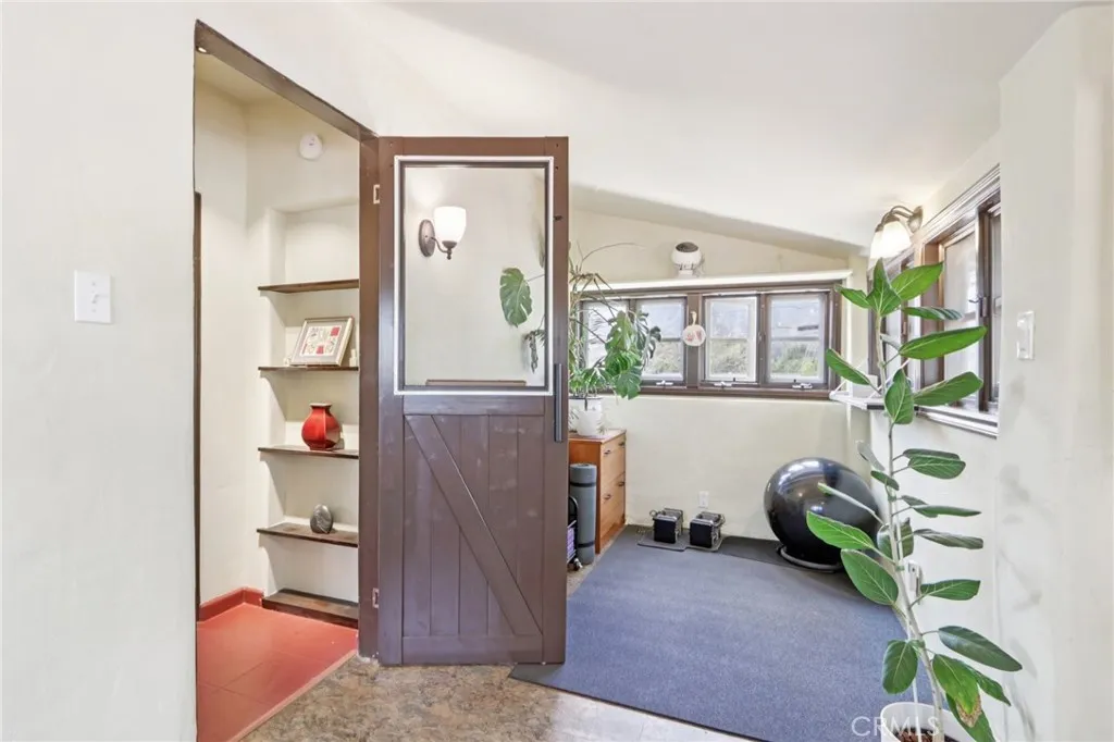 Additional image 119 of 1620 Broadview Drive, Glendale, CA 91208