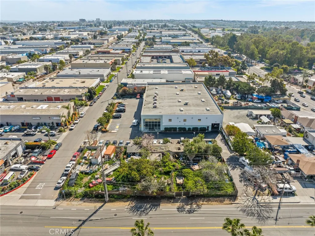 Additional image 16 of 7412 Slater Avenue E, Huntington Beach, CA 92647