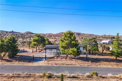 51130 Burns Canyon Road, Pioneertown, CA MLS: JT24255685