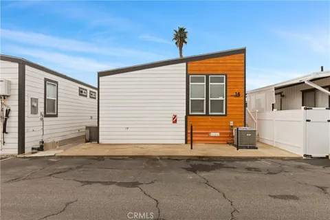 8250 Lankershim BLVD Unit 192, North Hollywood, CA 91605 - MLS#: WS25029028