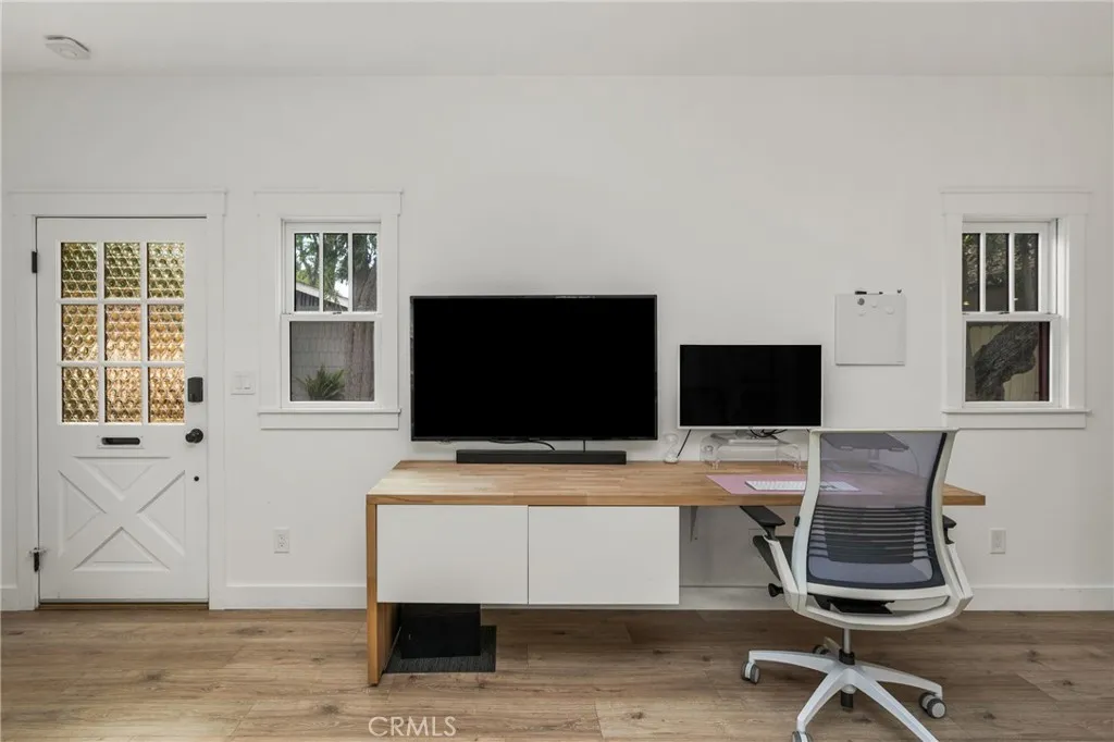 Additional image 131 of 774 Gladys Ave, Long Beach, CA 90804