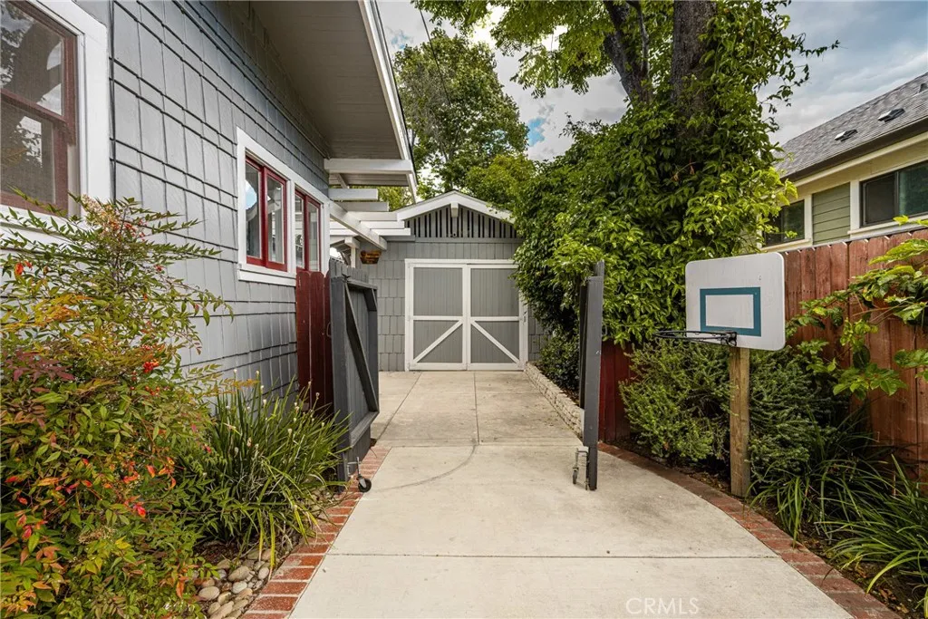 Additional image 116 of 774 Gladys Ave, Long Beach, CA 90804
